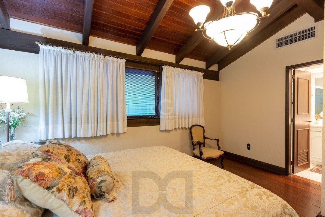 Casa para Venda - 430m², 4 dormitórios, sendo 2 suites, 4 vagas - Vila Assunção — foto 36
