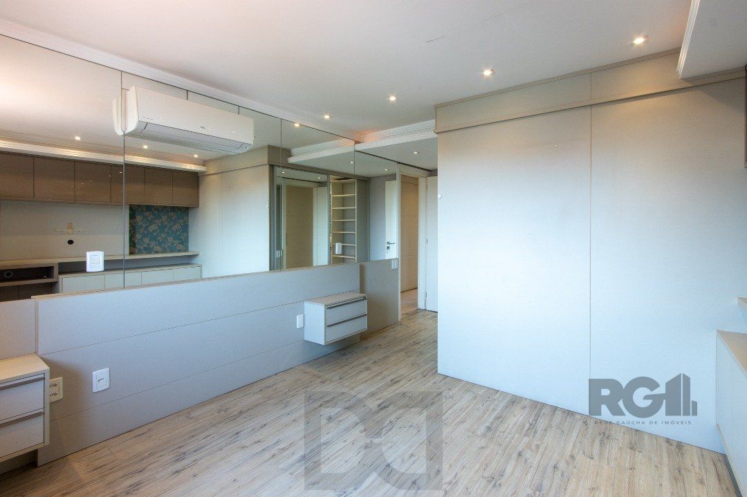 Casa Condominio para Venda - 384.33m², 3 dormitórios, sendo 1 suites, 3 vagas - Cristal — foto 31