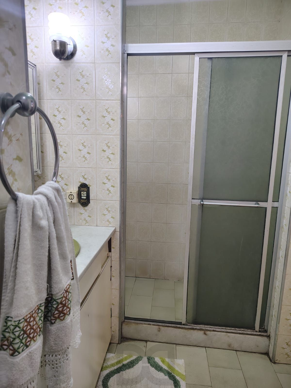 Casa de alvenaria, com 3 dormitórios, 1 suíte e 2 vagas de garagem coberta. — foto 22