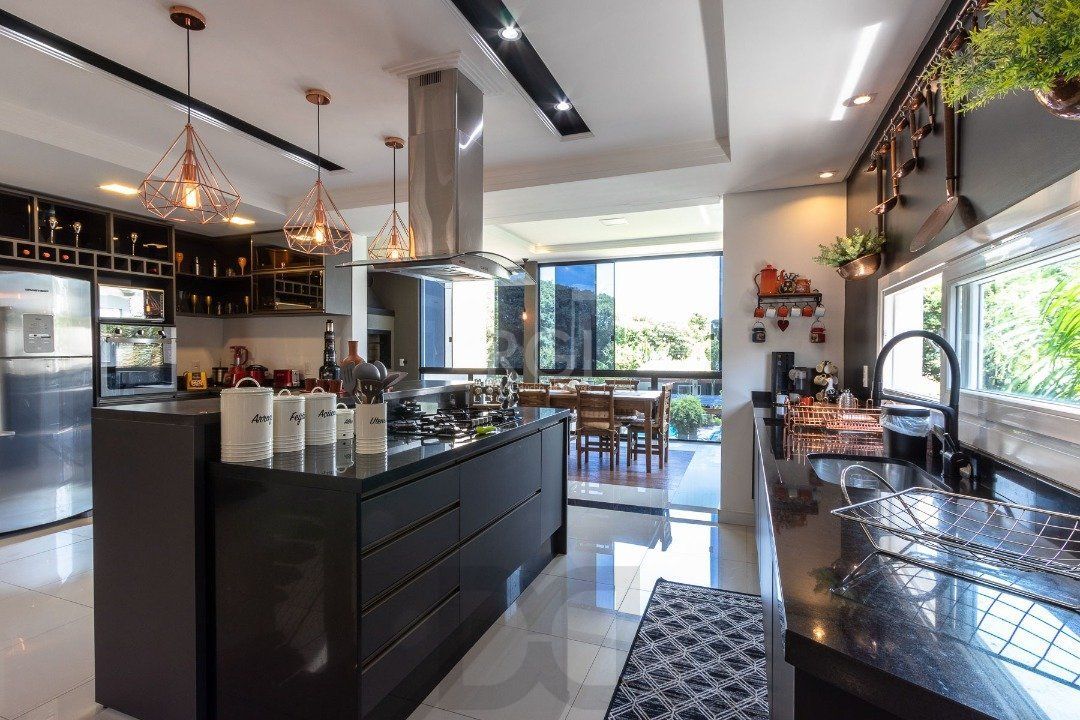 Casa para Venda - 420m², 3 dormitórios, sendo 3 suites, 8 vagas - Ipanema — foto 13