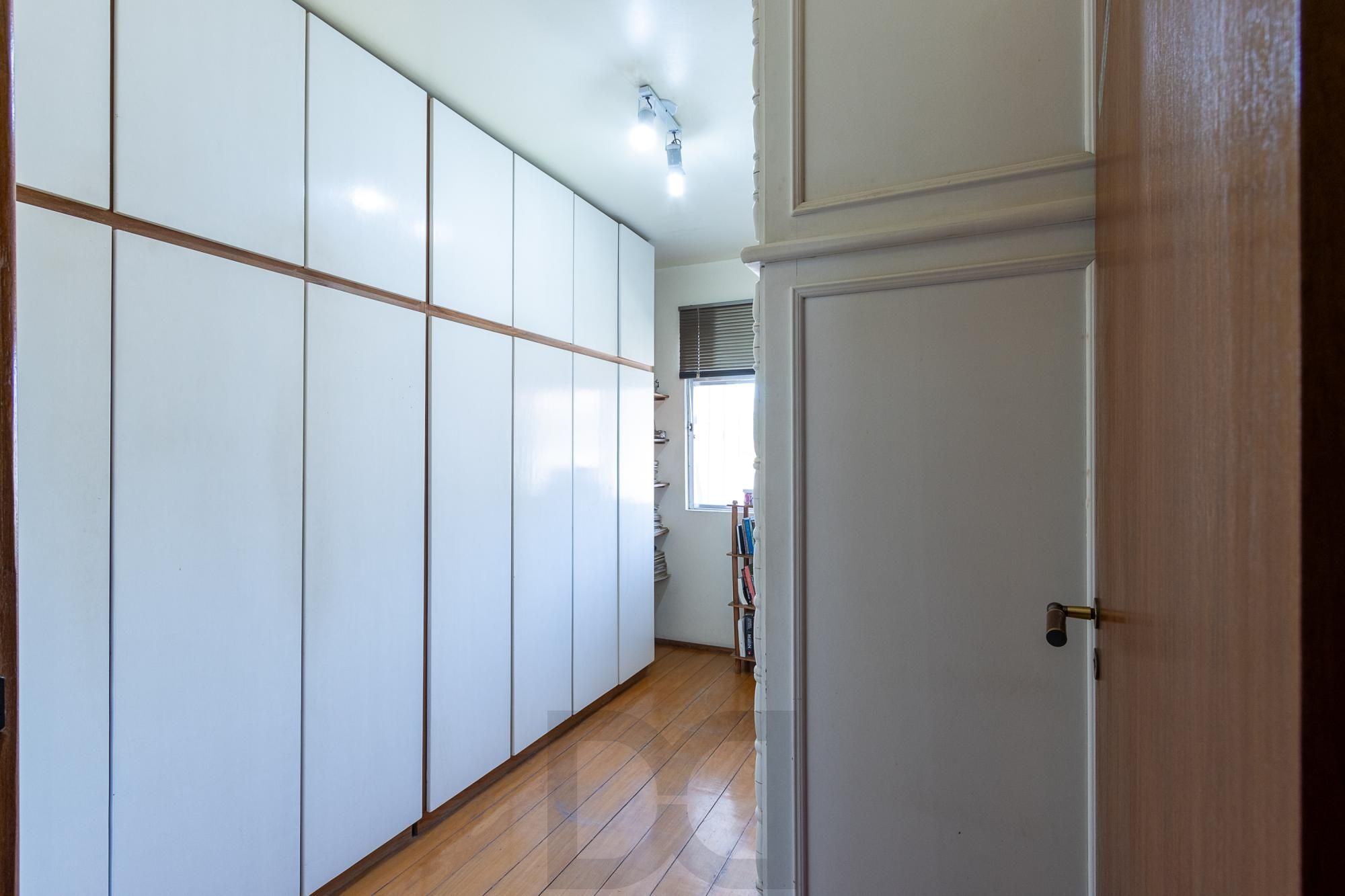Casa com 3 quartos (1 suite), 4 vagas - Vila Nova — foto 16