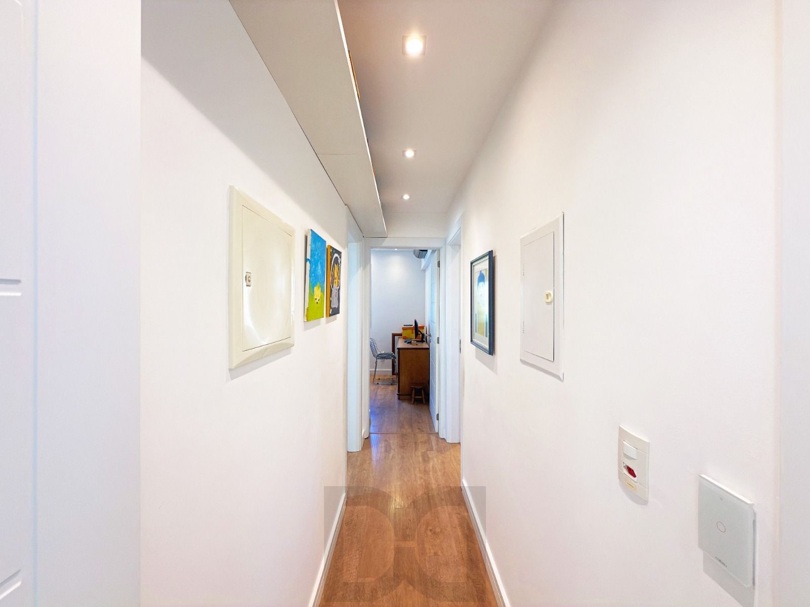 Excelente apartamento de 3 dormitórios, 1 suíte e 2 vagas de garagem. — foto 33