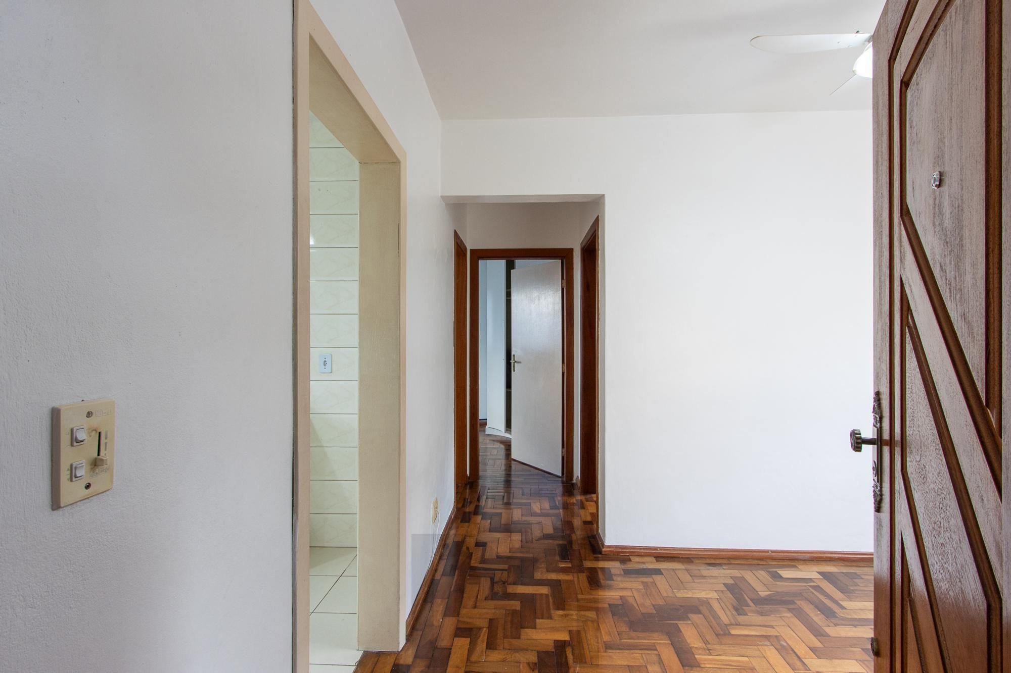 Apartamento de 2 dormitórios no bairro Camaquã. — foto 1