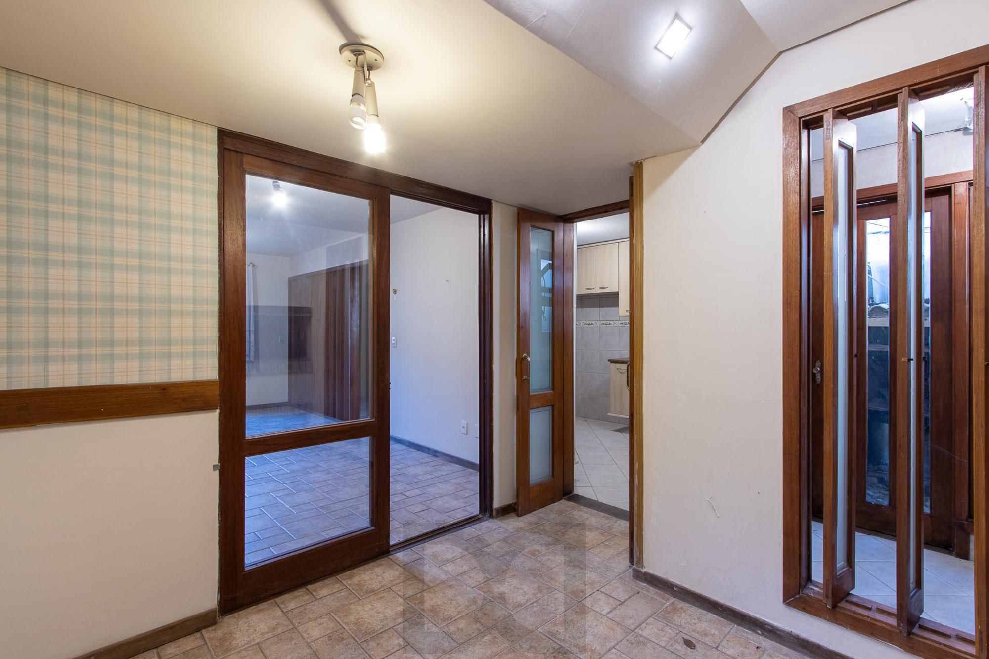 Casa 3 dormitórios, 1 suíte, 2 vagas - Bairro Camaquã — foto 15