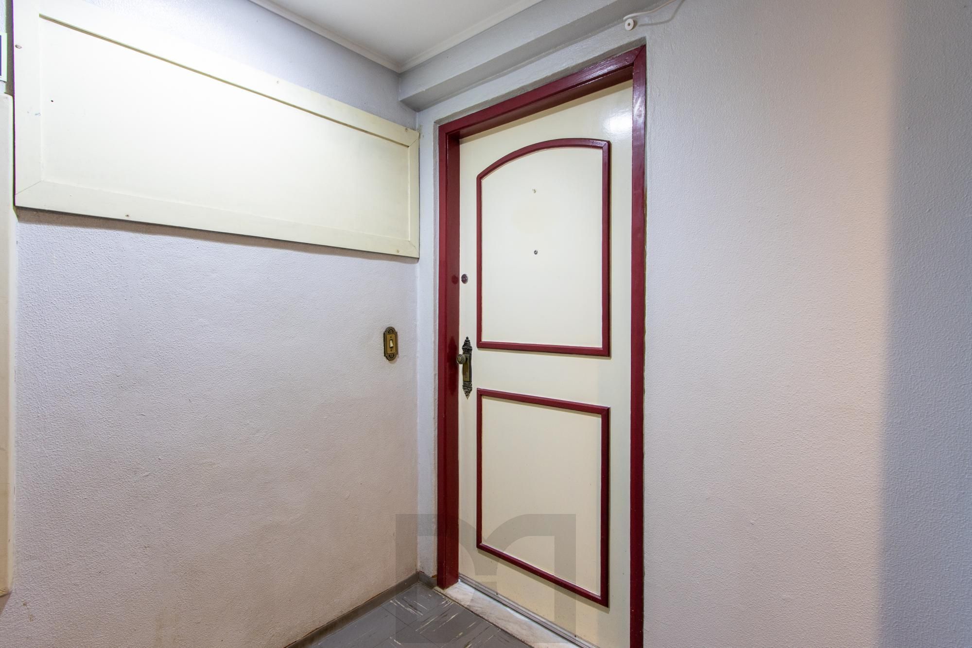 Apartamento de 02 dormitórios, banheiro social e lavabo. Vista panorâmica, cozinha ampla e área de serviço ampla. — foto 27