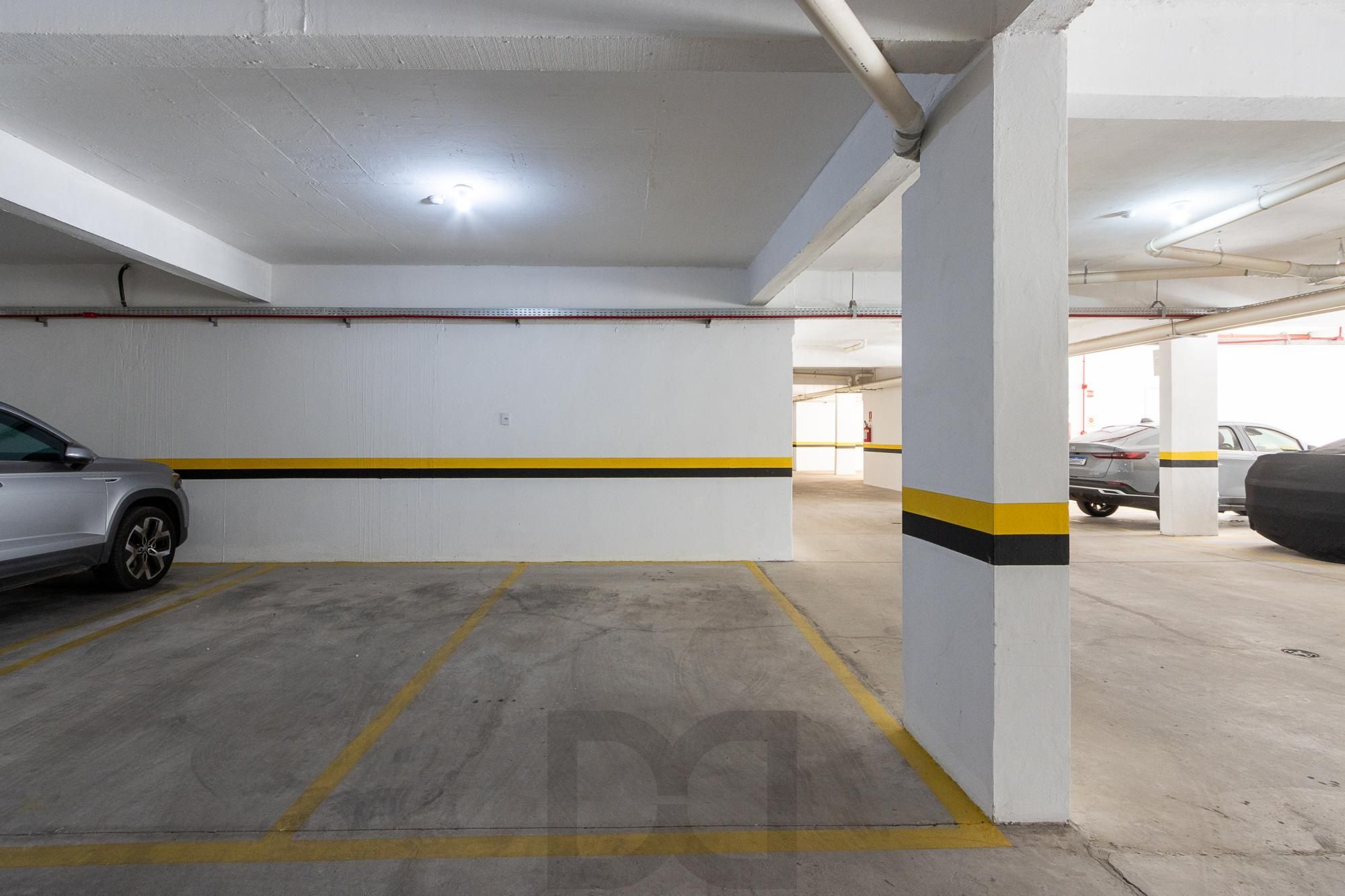 Apartamento de 3 dormitórios, 3 suítes, e 4 vagas, no bairro Jardim Lindoia — foto 47