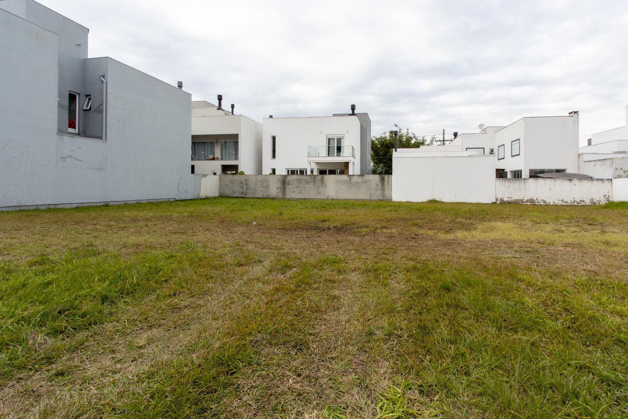 Lote de 154m2 no Condomínio Villa Amalfi, com boa infraestrutura — foto 1