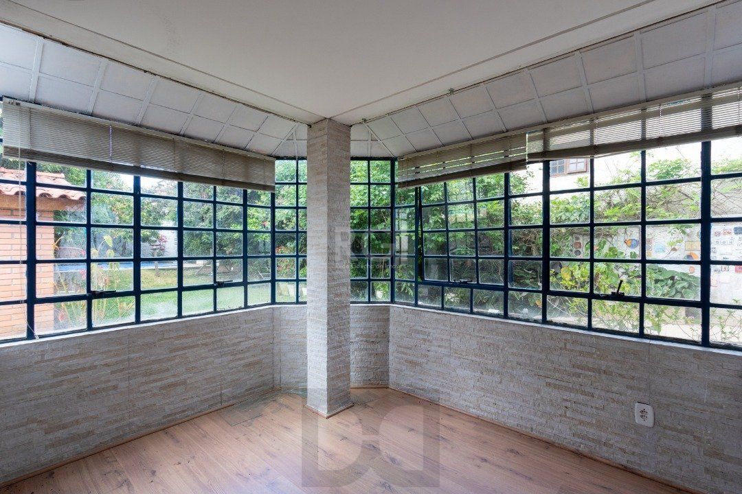 Casa para Venda - 202m², 3 dormitórios, sendo 1 suites, 2 vagas - Cristal — foto 42