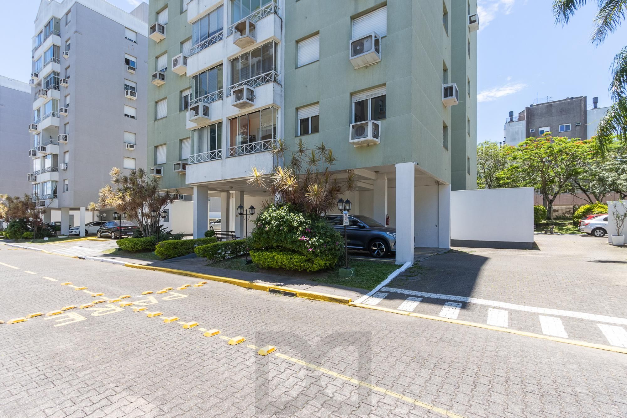 Apartamento 3 quartos, 1 vaga coberta, escriturada, condomínio com infra - Bairro Cristal — foto 31