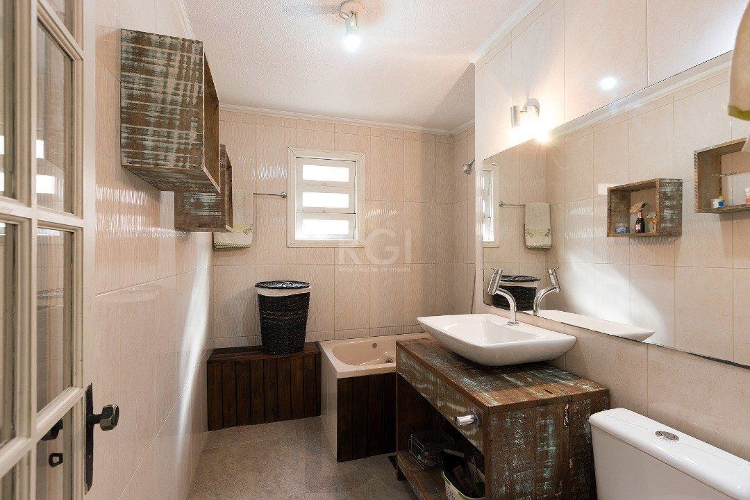 Casa para Venda - 320m², 5 dormitórios, sendo 2 suites, 3 vagas - Tristeza — foto 34