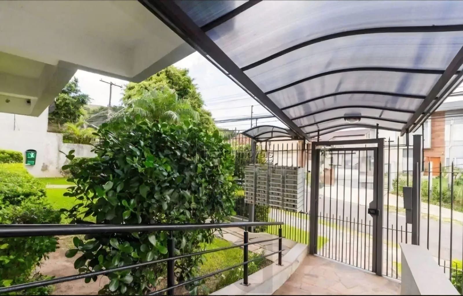 Apartamento com 2 dormitórios no bairro Nonoai — foto 30