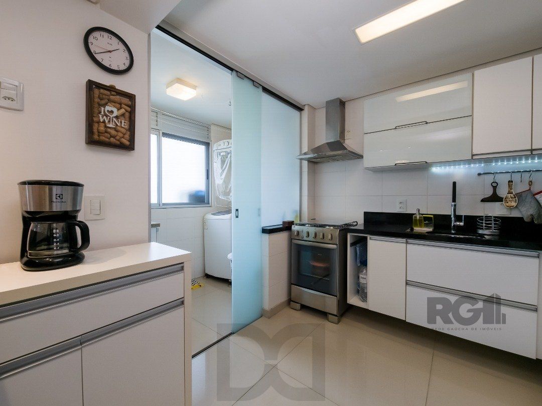 Apartamento com 3 quartos, suite, 3 vagas, condomínio com infra - Bairro Tristeza — foto 18
