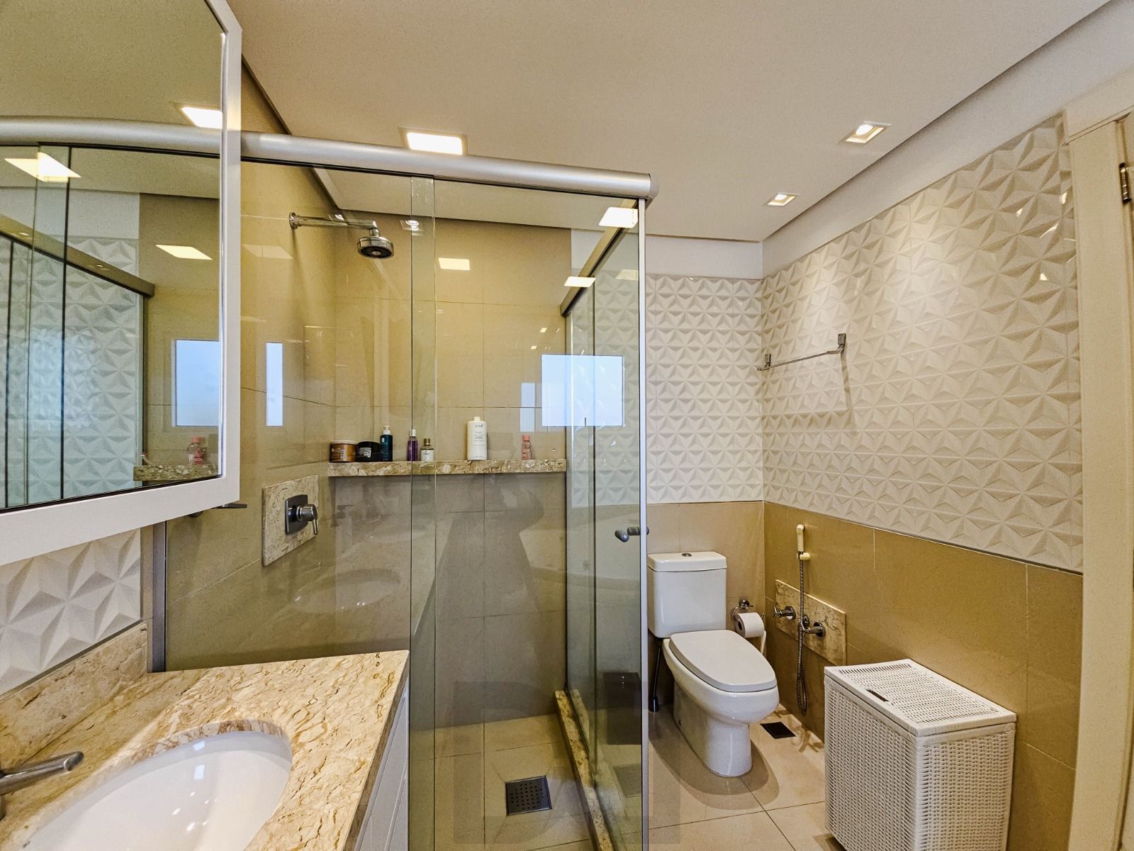 Apartamento com 202m², 3 suítes, lareira, churrasqueira, 3 vagas, infraestrutura completa, no Bela Vista. — foto 17