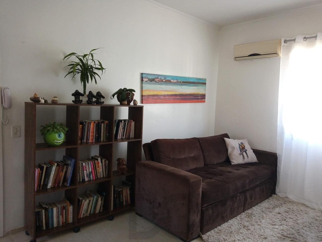 Apartamento com 3 dormitórios, 2 banheiros, à venda na Coronel Massot, 89, Camaquã, Porto Alegre — foto 2