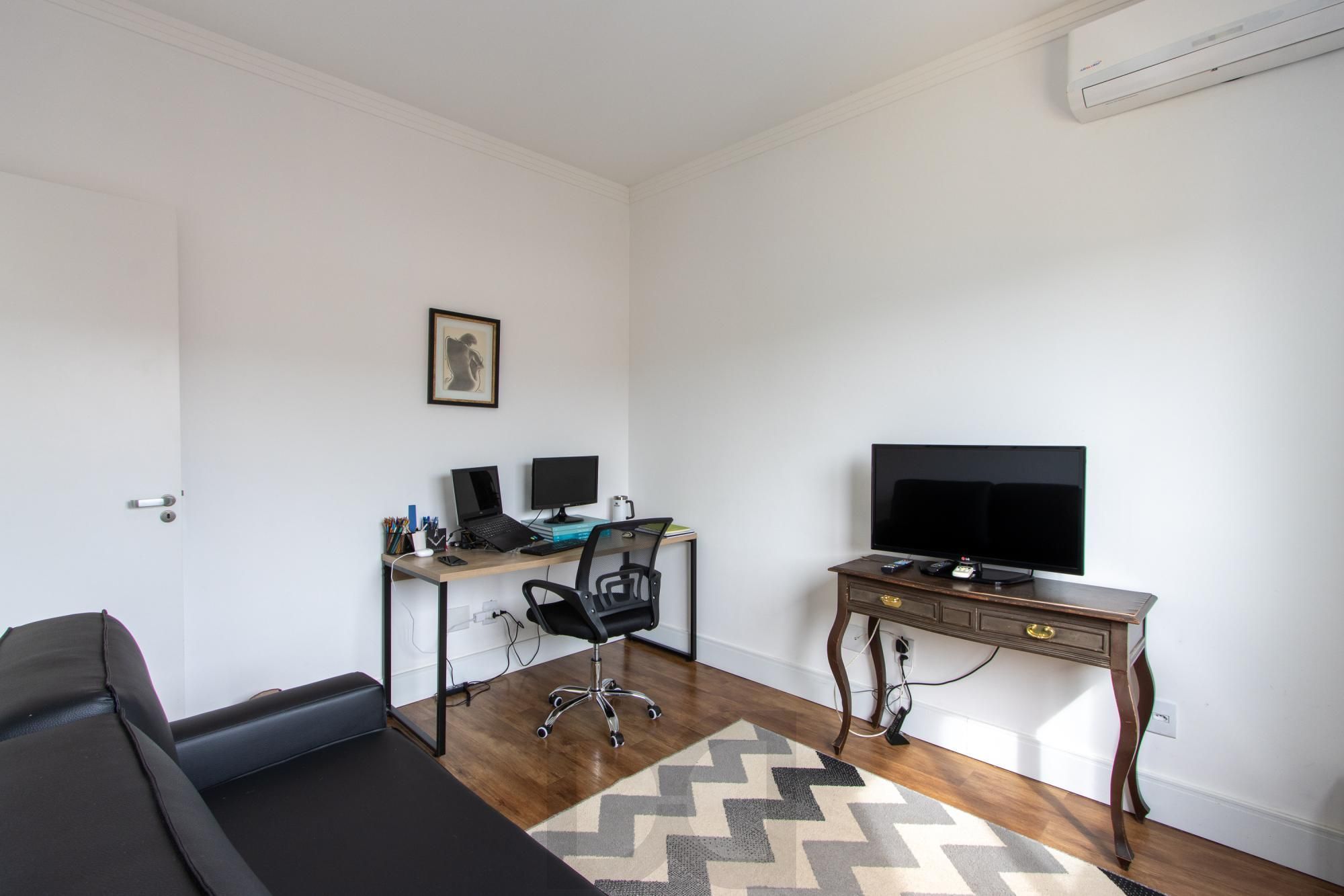 Excelente casa de alvenaria, 4 dormitórios, 2 suítes e 2 vagas de garagem. — foto 33
