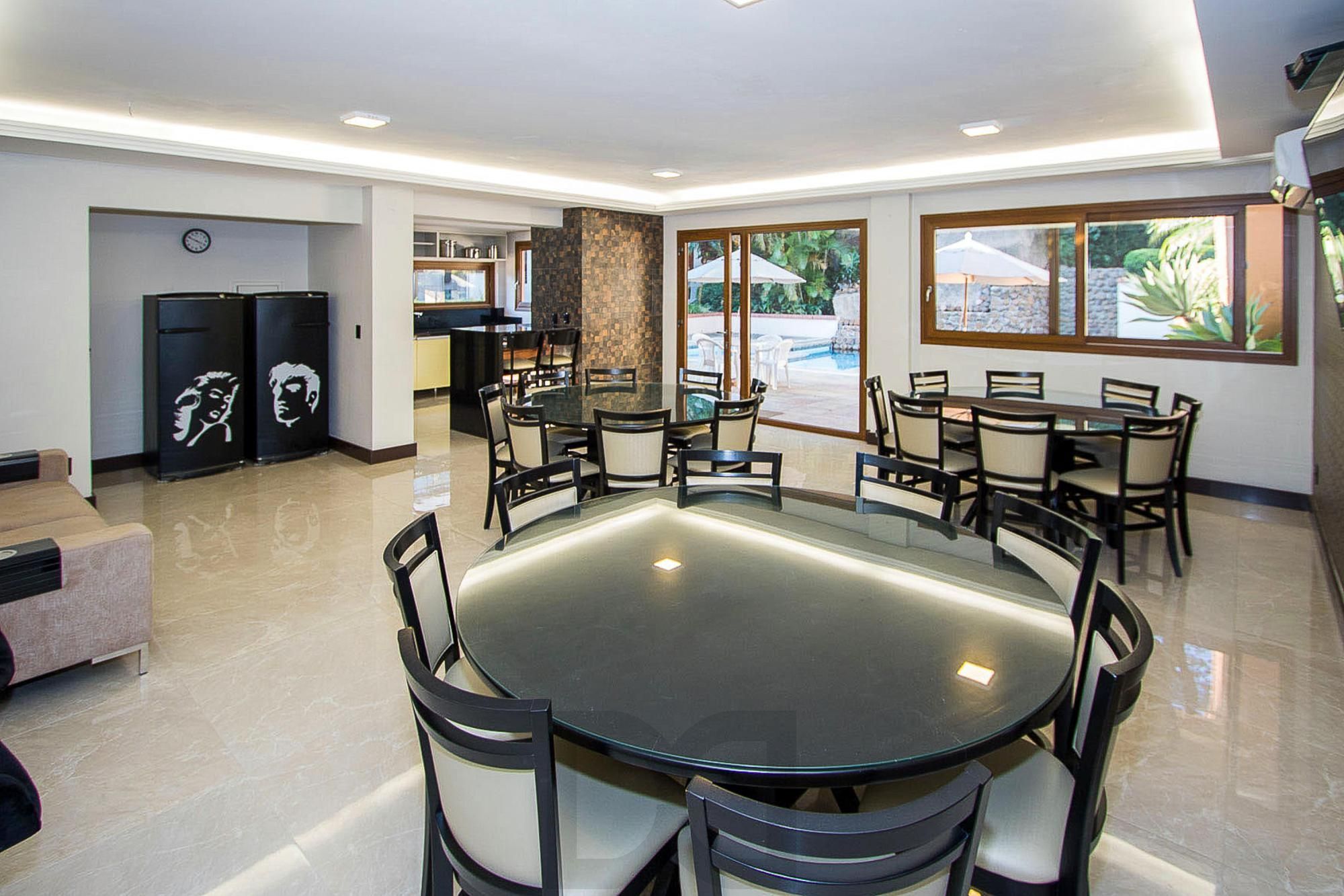 Apartamento de 3 dormitórios, 1 suíte e 3 vagas no bairro Ipanema. — foto 48