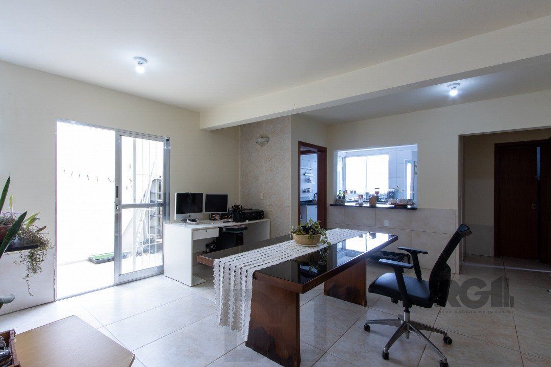 Casa, 5 dormitórios, sendo 1 suíte, 312m² privativos, 8 vagas - Bairro Vila Nova — foto 16