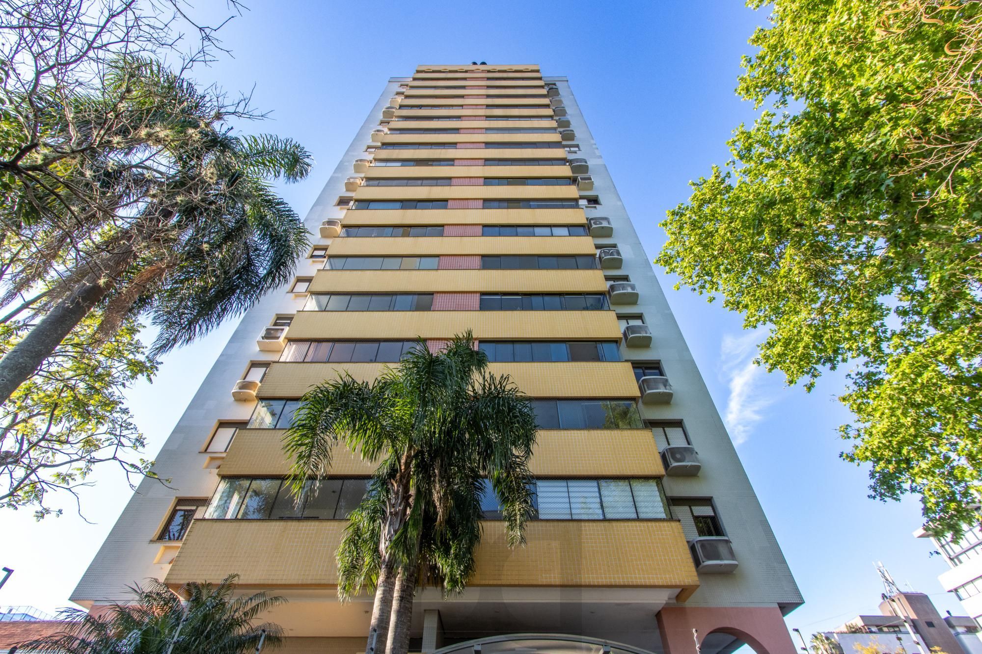 Apartamento 3 Dormitórios com vista definitiva para o Guaíba no bairro Menino Deus - Saúde e Lazer ao Seu Alcanc — foto 35