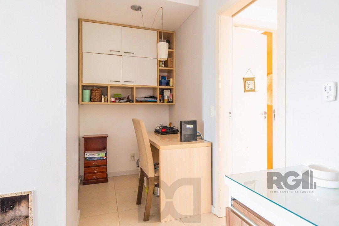 Cobertura Horizontal, 3 quartos, 1 suite, piscina, condominio com infra, 2 vagas - Bairro Tristeza — foto 17