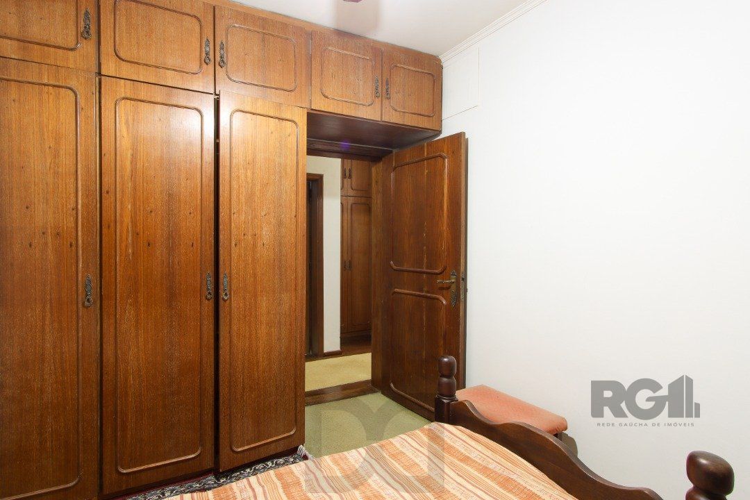 Casa a venda com 03 dormitórios, living 03 ambientes com vista para o Rio. — foto 51
