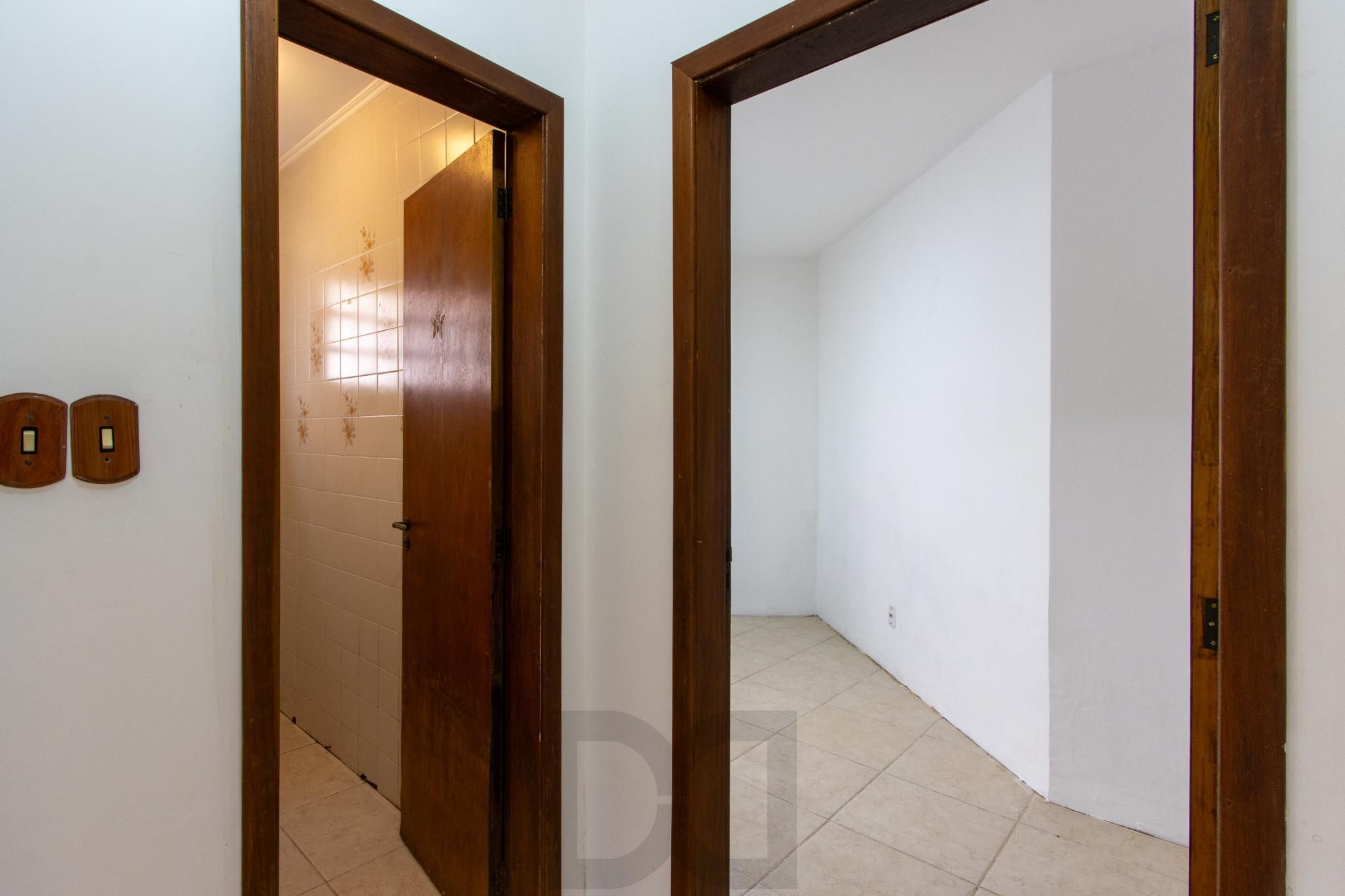 Casa para Venda - 253.35m², 3 dormitórios, sendo 1 suites, 4 vagas - Serraria — foto 11