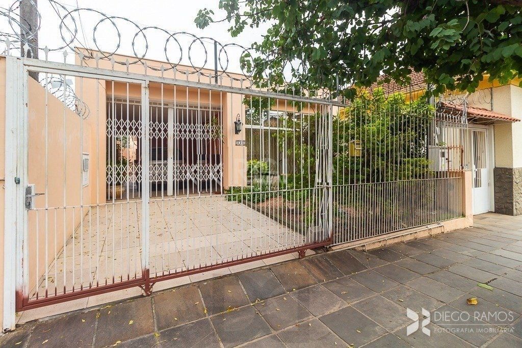 Casa térrea à venda, com 2 suites, 3 banheiros, edicula, pátio, 2 vagas - Bairro Medianeira — foto 7