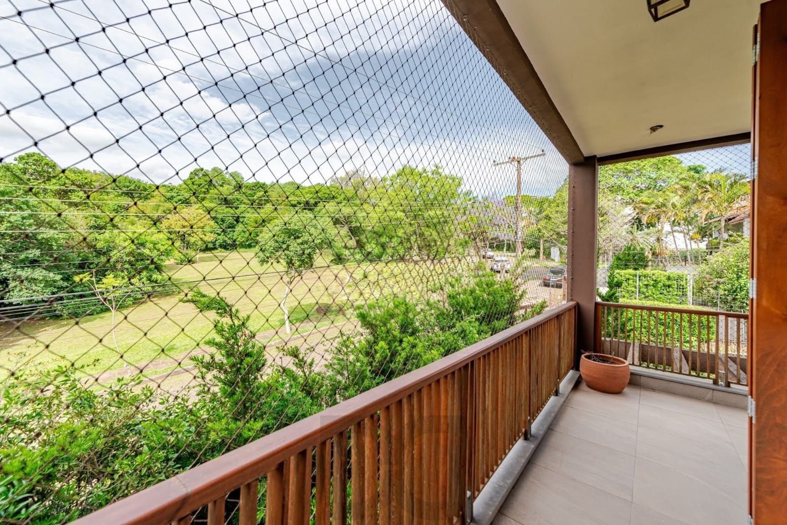 Excelente casa de 3 quartos, 1 suíte e 2 vagas no bairro Ipanema! — foto 32