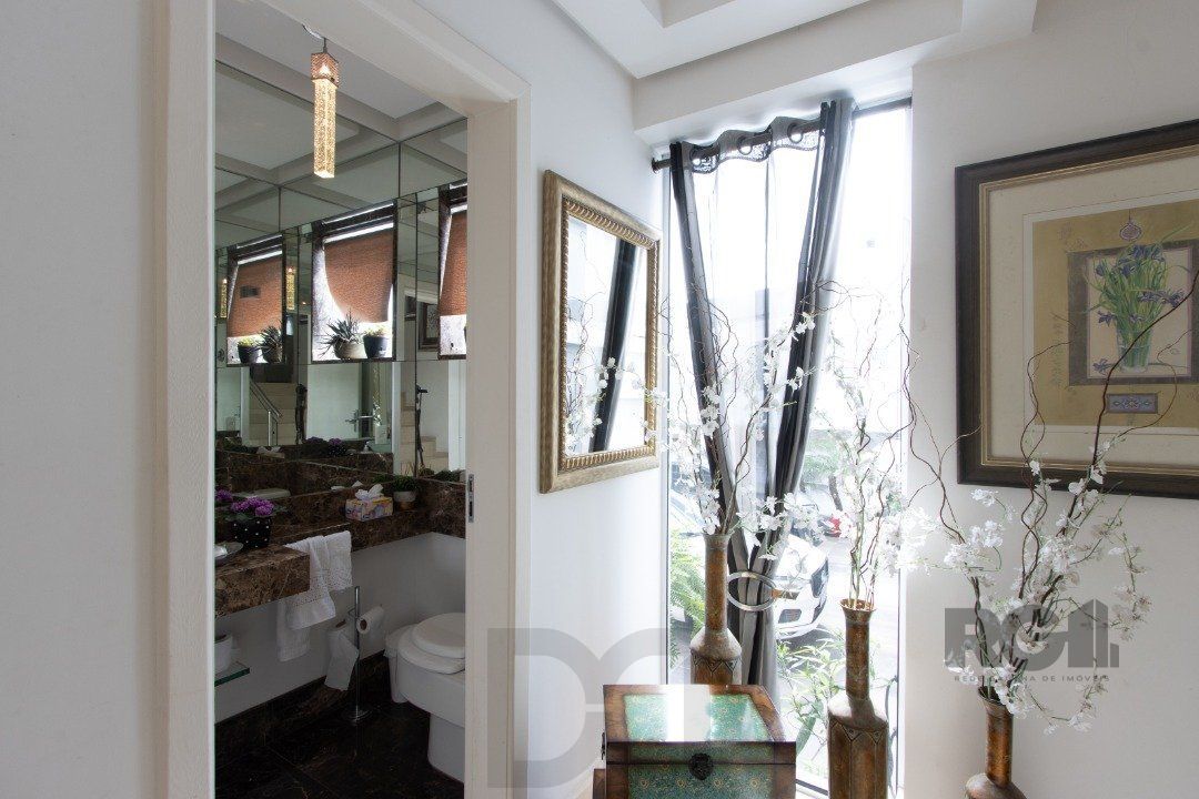 Casa em condominio . com 6 suites, sendo 3 suítes master com closet e hidro. — foto 6