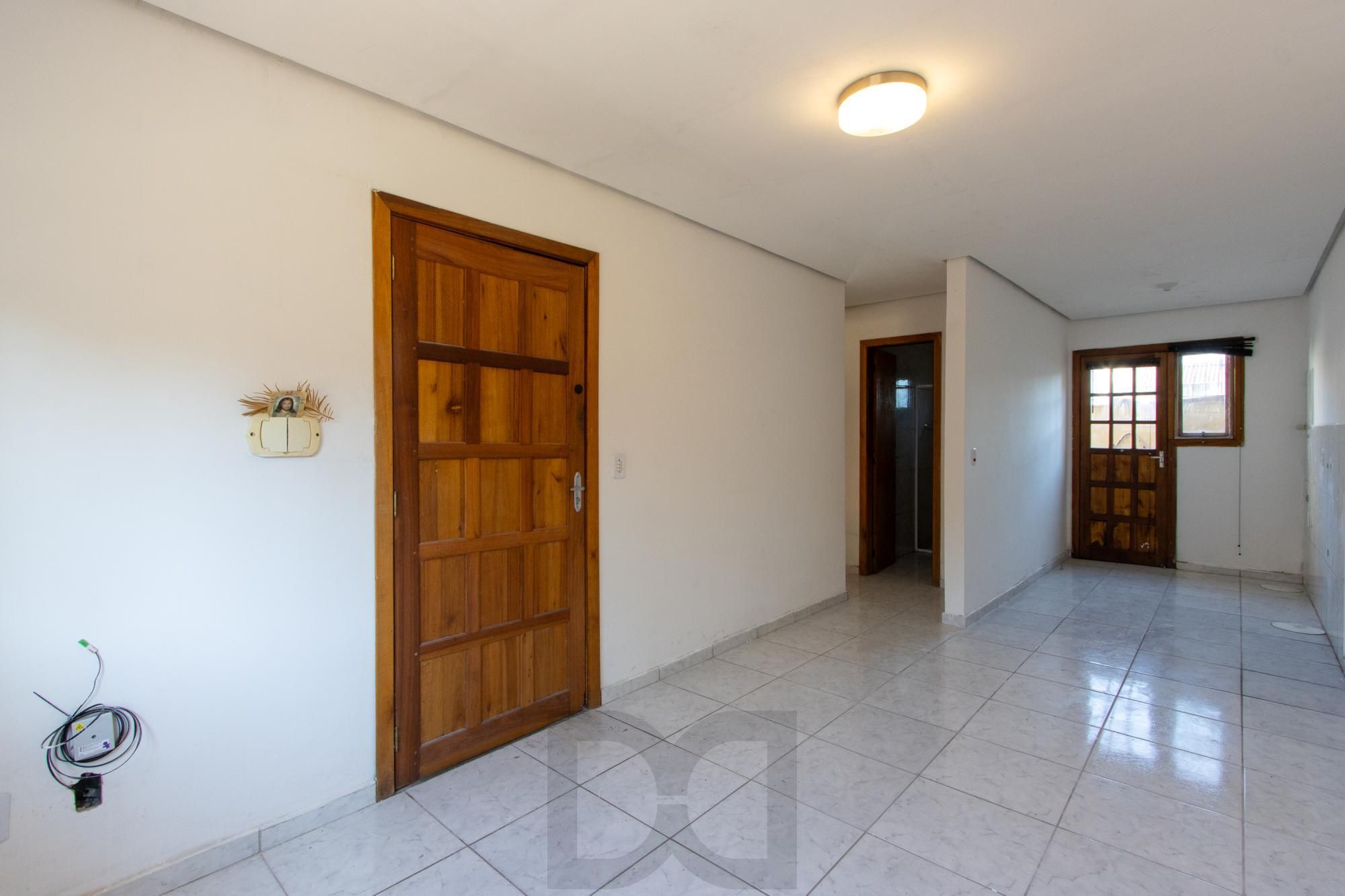 Casa de condomínio, 2 dormitórios, 1 banheiro e 1 vaga de garagem. — foto 7