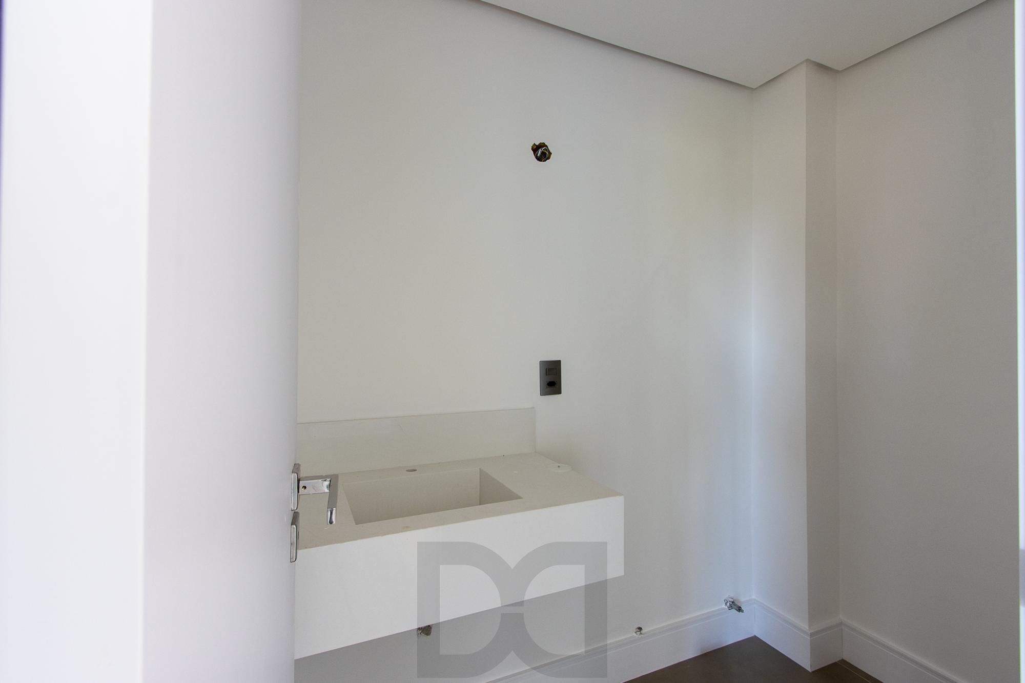 Casa em condomínio com conforto e exclusividade no bairro Tristeza — foto 15