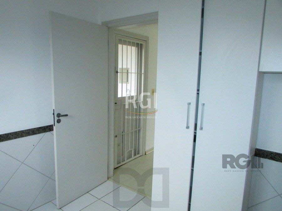 Casa em condomínio para Venda com 3 dormitórios, sendo 1 suites e 2 vagas no bairro Cristal — foto 9