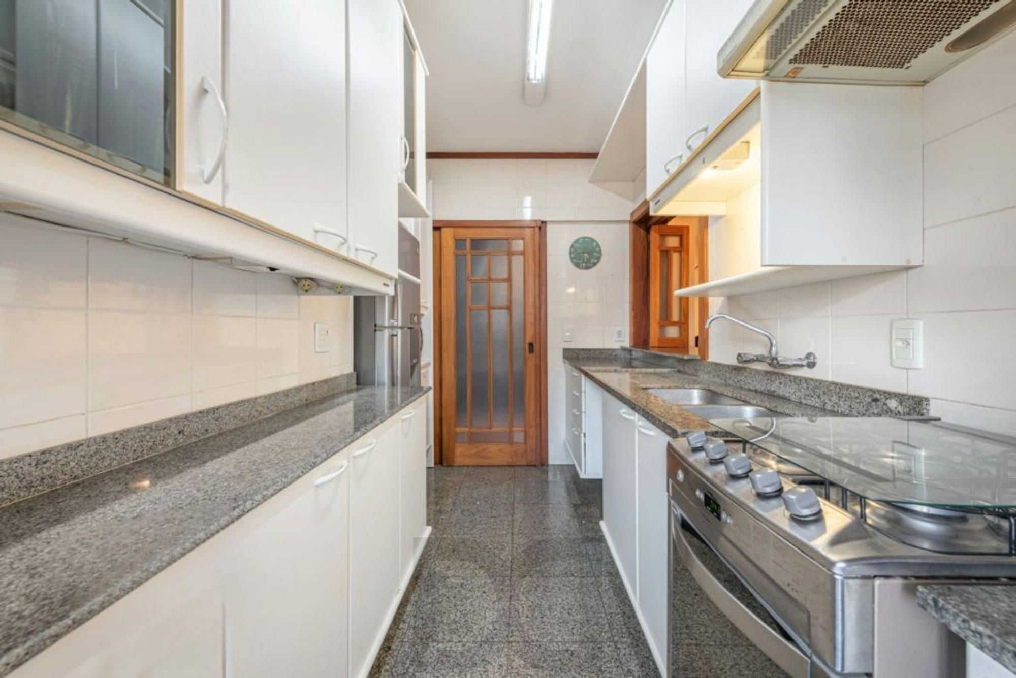 Apartamento à venda em Petrópolis com 153 m², 2 quartos, 1 suíte, 2 vagas — foto 8