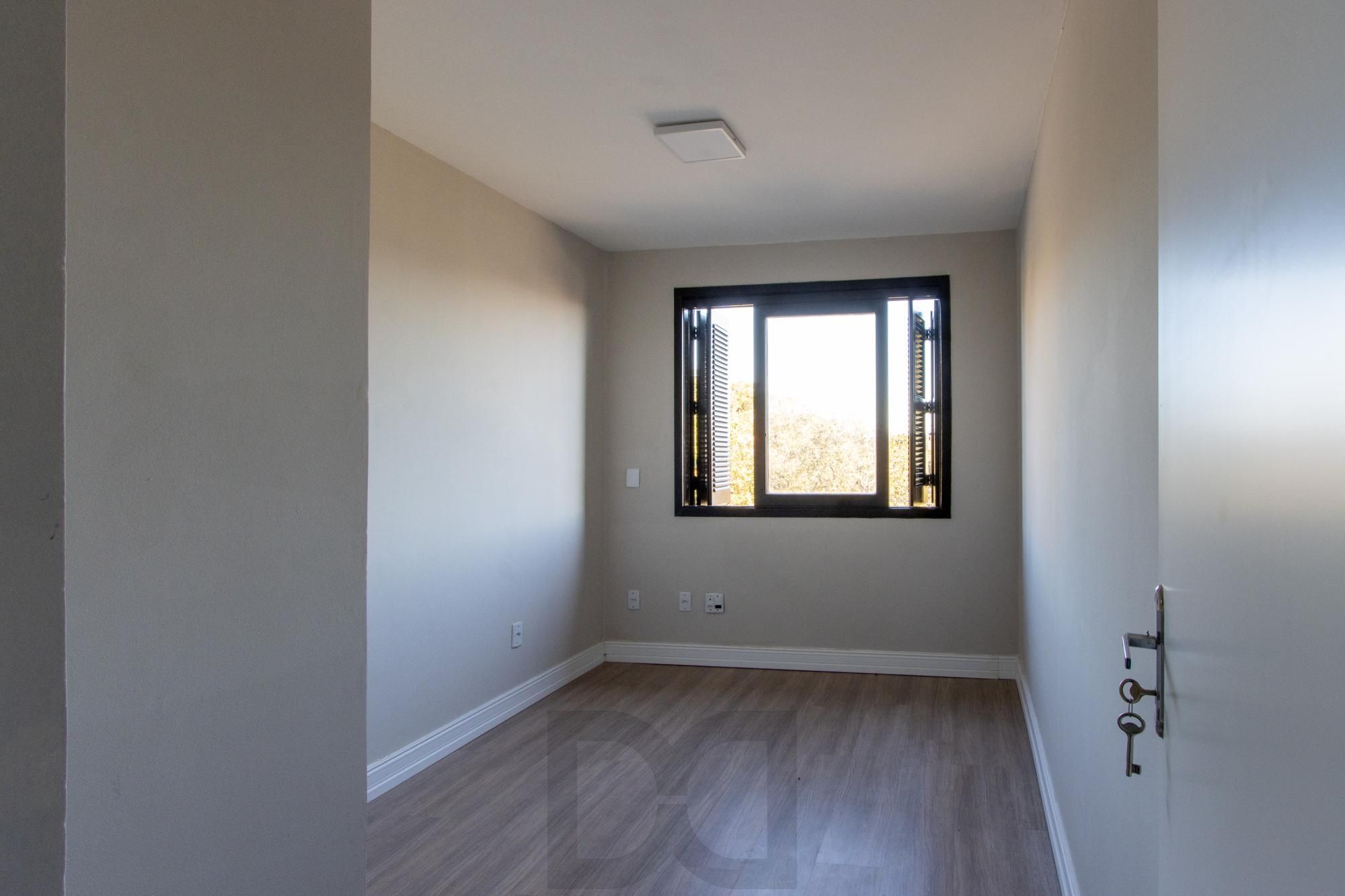 Casa 3 dormitórios, sendo 1 suíte, 2 vagas de garragem - bairro Ipanema — foto 23