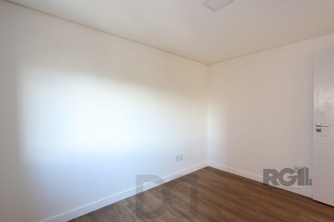 Apartamento em Porto Alegre no Bairro Petrópolis, de 2 quartos, semi mobiliado. — foto 19