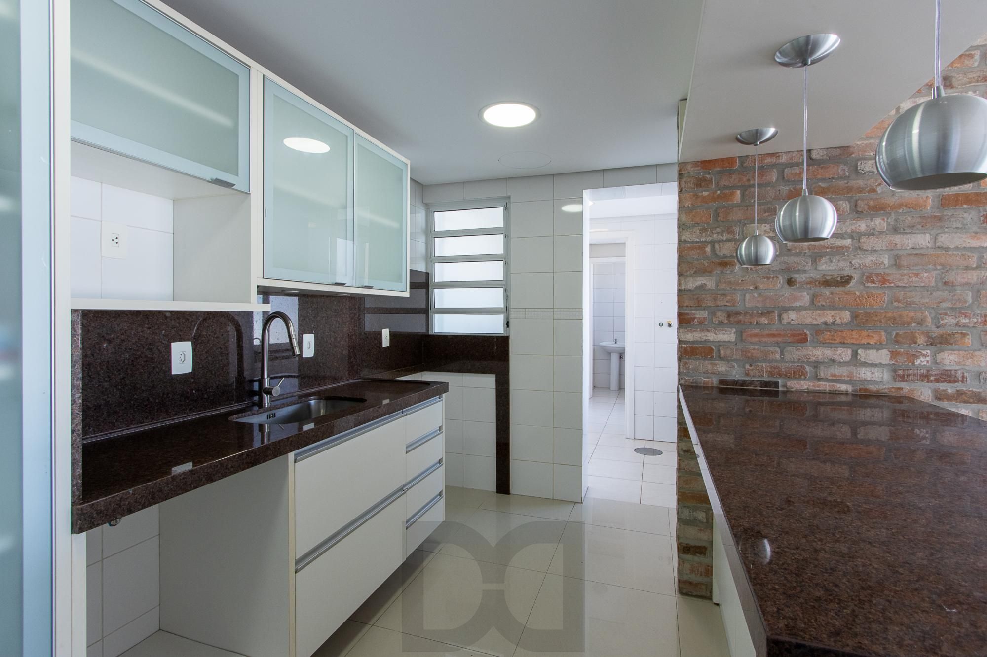 Excelente apartamento de 3 dormitórios, 1 suíte e 2 vagas de garagem. — foto 9