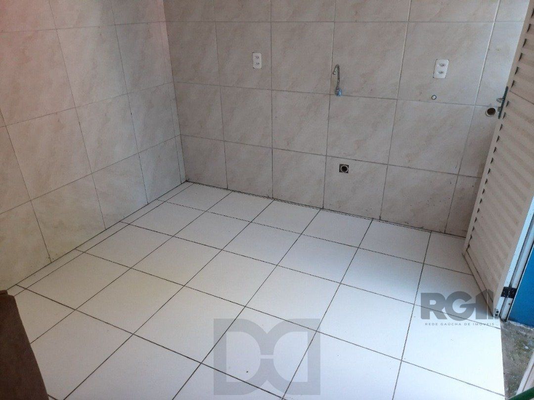 Oportunidade Imperdível: Prédio com 4 Apartamentos, Pátio e 2 Vagas de Garagem — foto 10