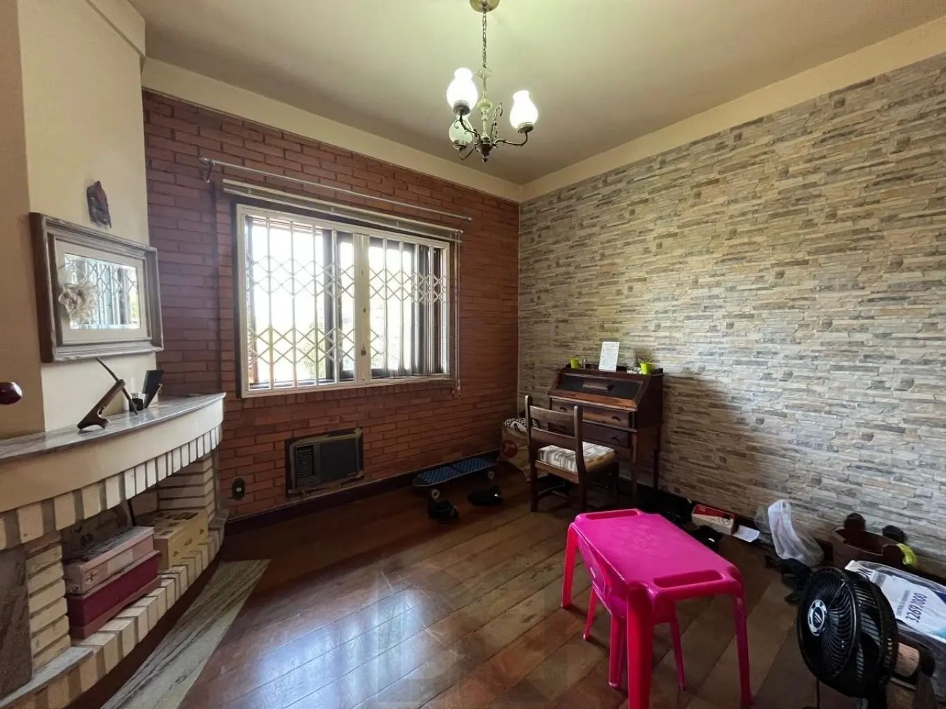 Casa com 4 quartos e 2 lareiras no bairro Belém Velho — foto 23