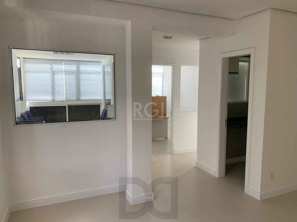 Sala comercial na Getúlio Vargas com 81,92m² privativos — foto 1