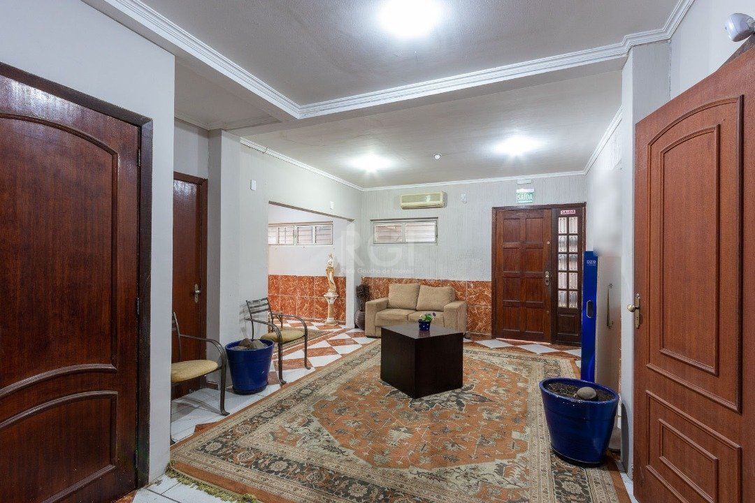 Sobrado para Venda - 300m², 3 dormitórios, sendo 1 suites, 3 vagas - Cavalhada — foto 10