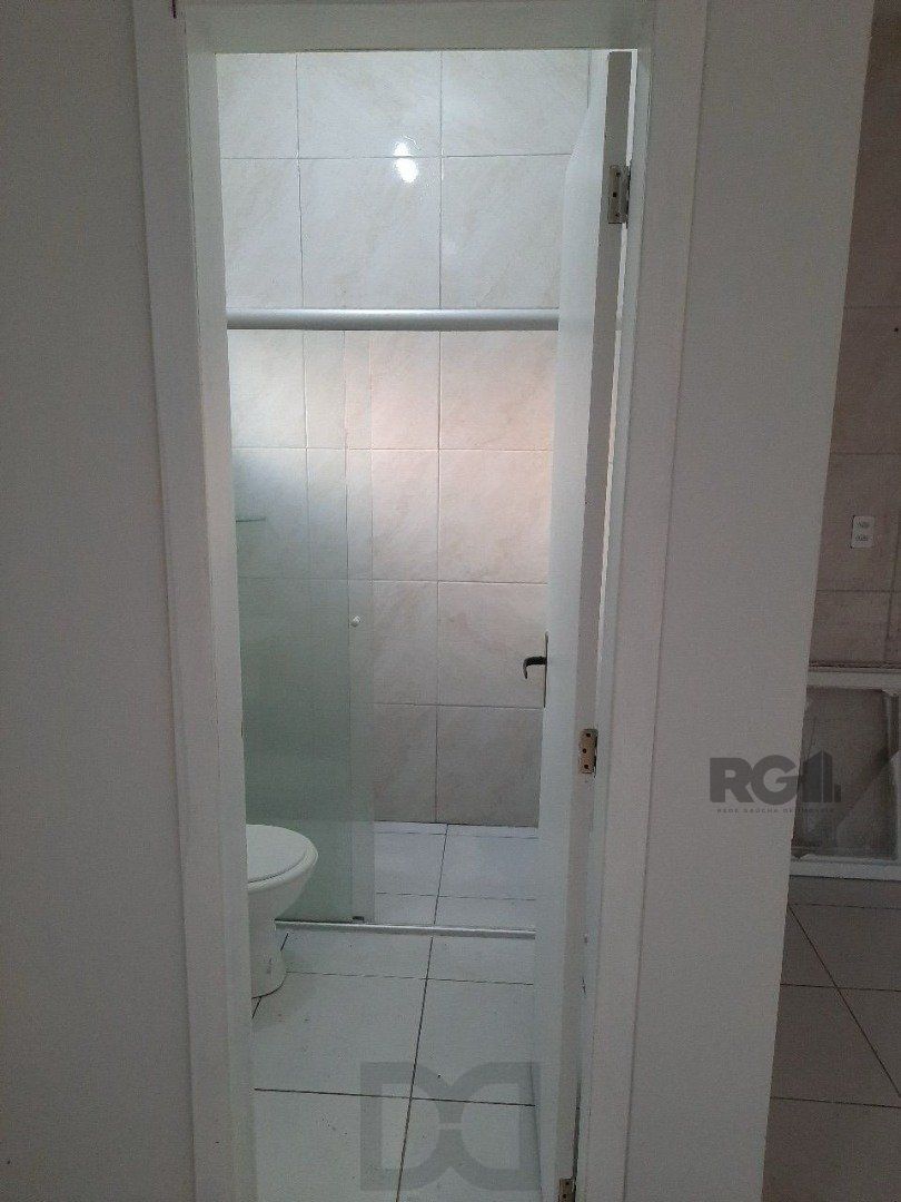 Oportunidade Imperdível: Prédio com 4 Apartamentos, Pátio e 2 Vagas de Garagem — foto 29