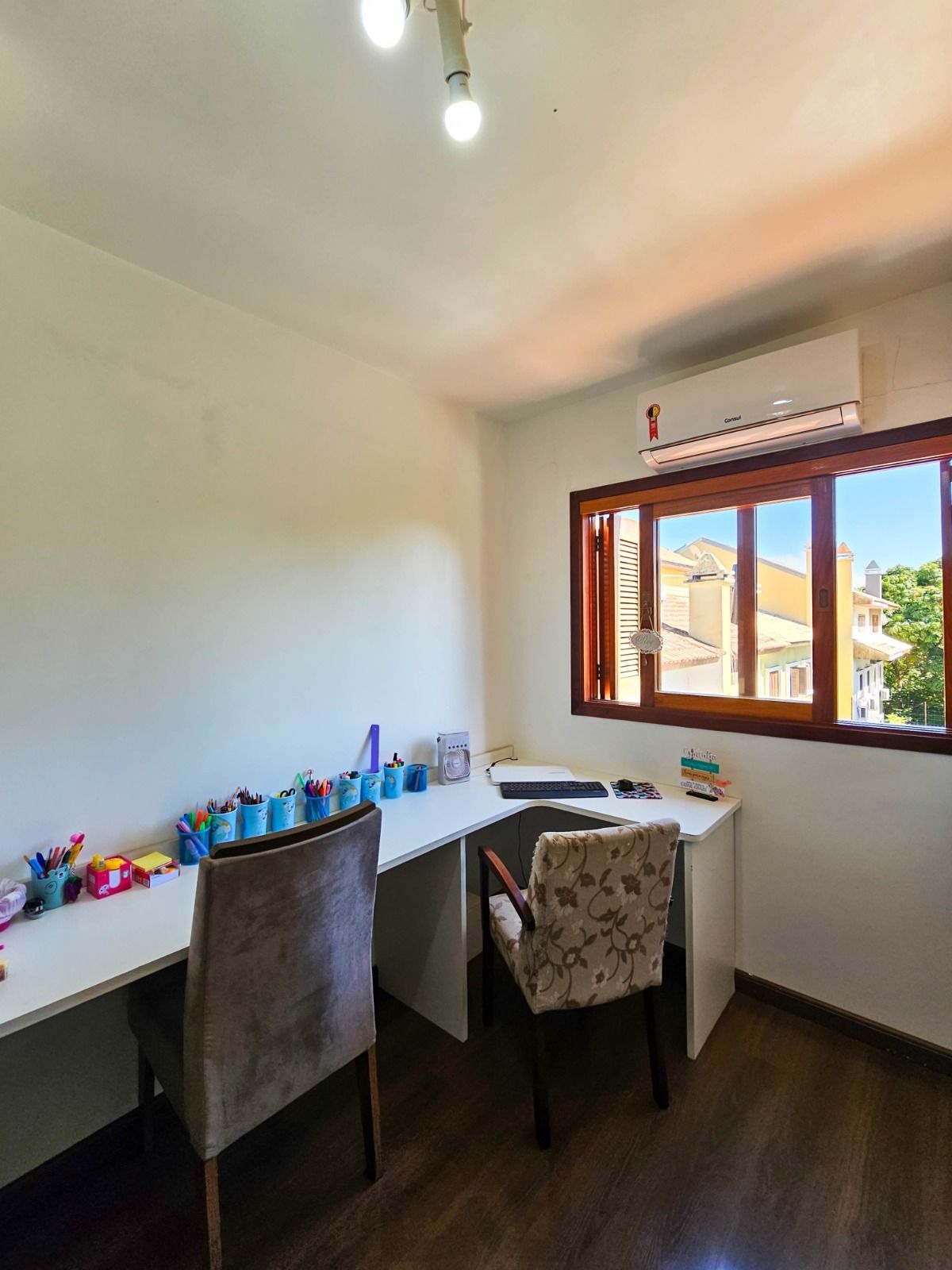 Casa 3 dormitórios I Suíte I Lareira - Bairro Tristeza — foto 49