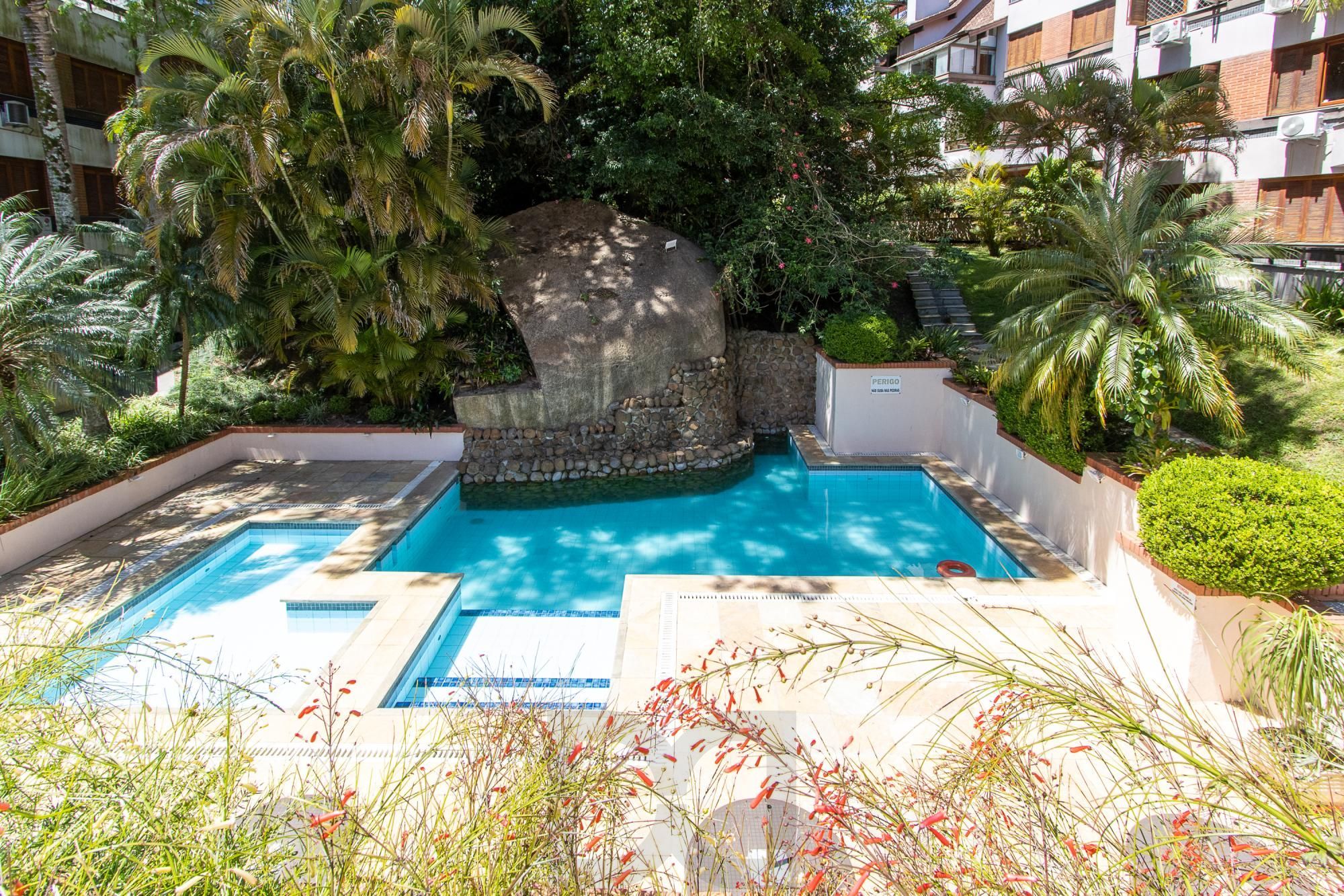 Apartamento de 4 dormitórios, 1 suíte e 2 vagas escrituradas - Bairro Ipanema. — foto 49