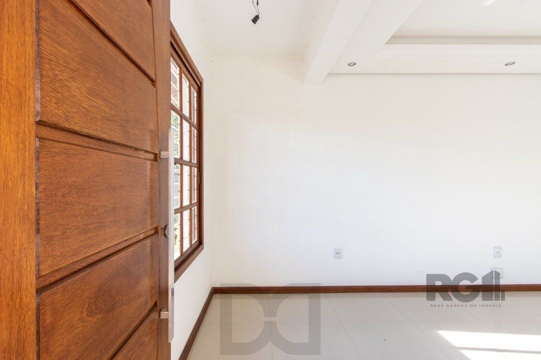 Casa para Venda - 120m², 3 dormitórios, sendo 1 suites, 1 vaga - Guarujá — foto 4