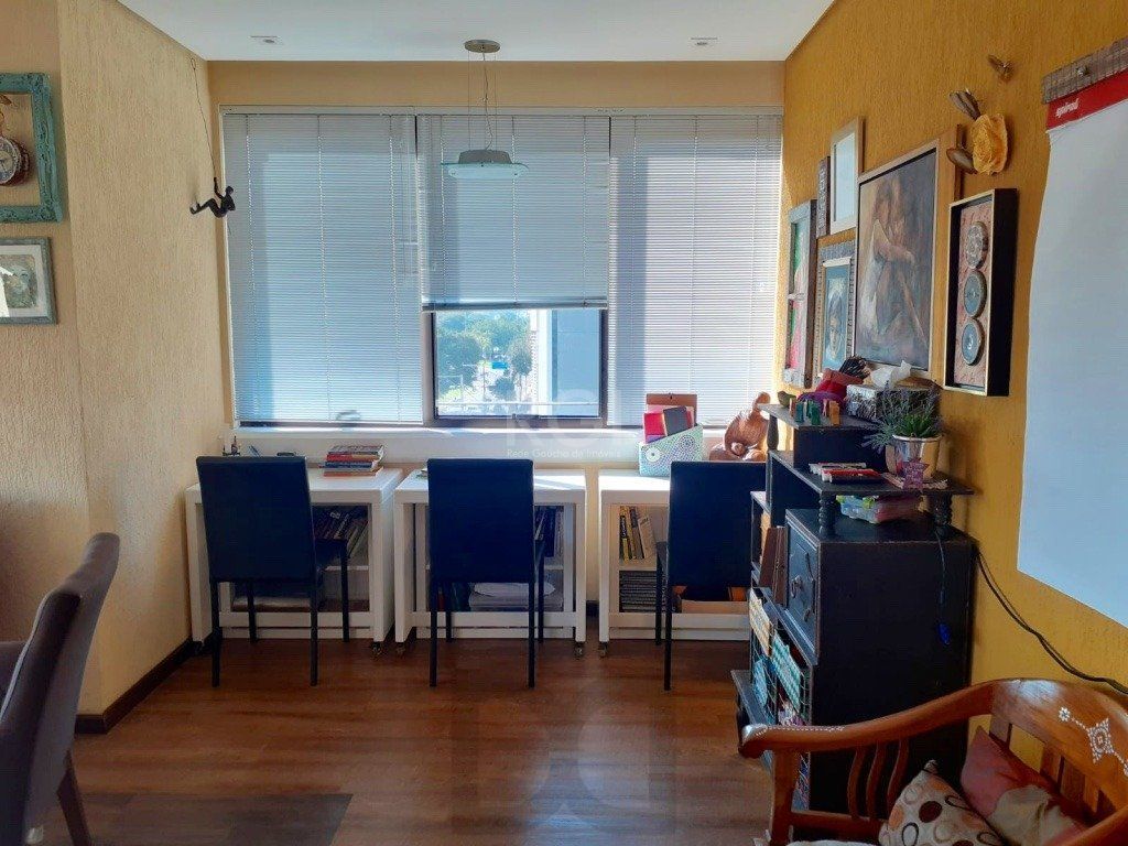 sala comercial com 39m² privativos com hall de espera, banheiro e ampla sala/escritório com móveis sob medida. — foto 8