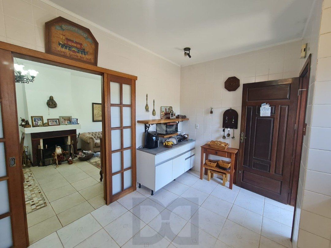Casa em lindo terreno alto ao nível da rua medindo 10 × 32 onde consta uma residência térrea com 136m2 de área privativa, — foto 19