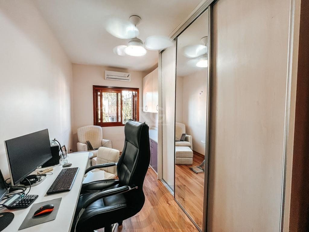 Excelente casa a venda no bairro Tristeza, para o lado do Rio! — foto 35