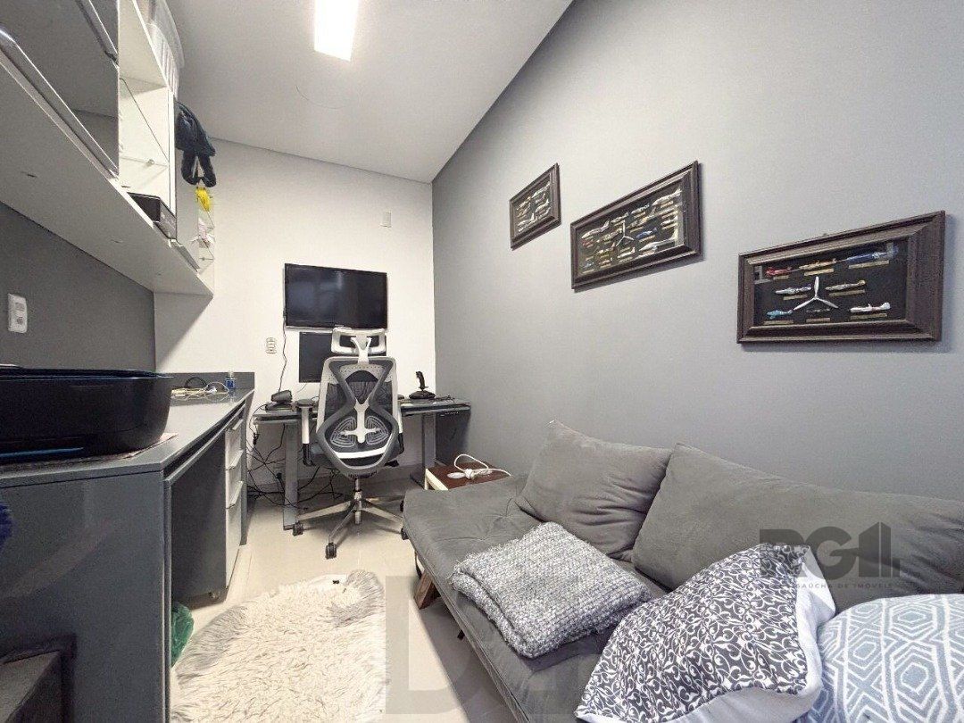 Casa em condomínio com pátio, piscina, 3 suítes e 2 vagas — foto 43