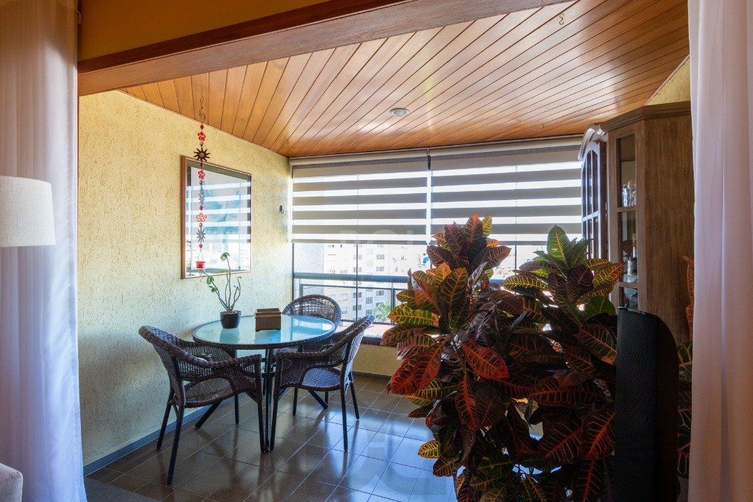 Apartamento para Venda - 104m², 3 dormitórios, sendo 1 suites, 1 vaga - Floresta — foto 1