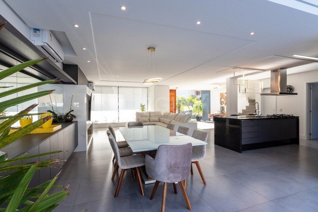 Casa Condominio para Venda - 280m², 3 dormitórios, sendo 3 suites, 4 vagas - Lagos De Nova Ipanema — foto 1