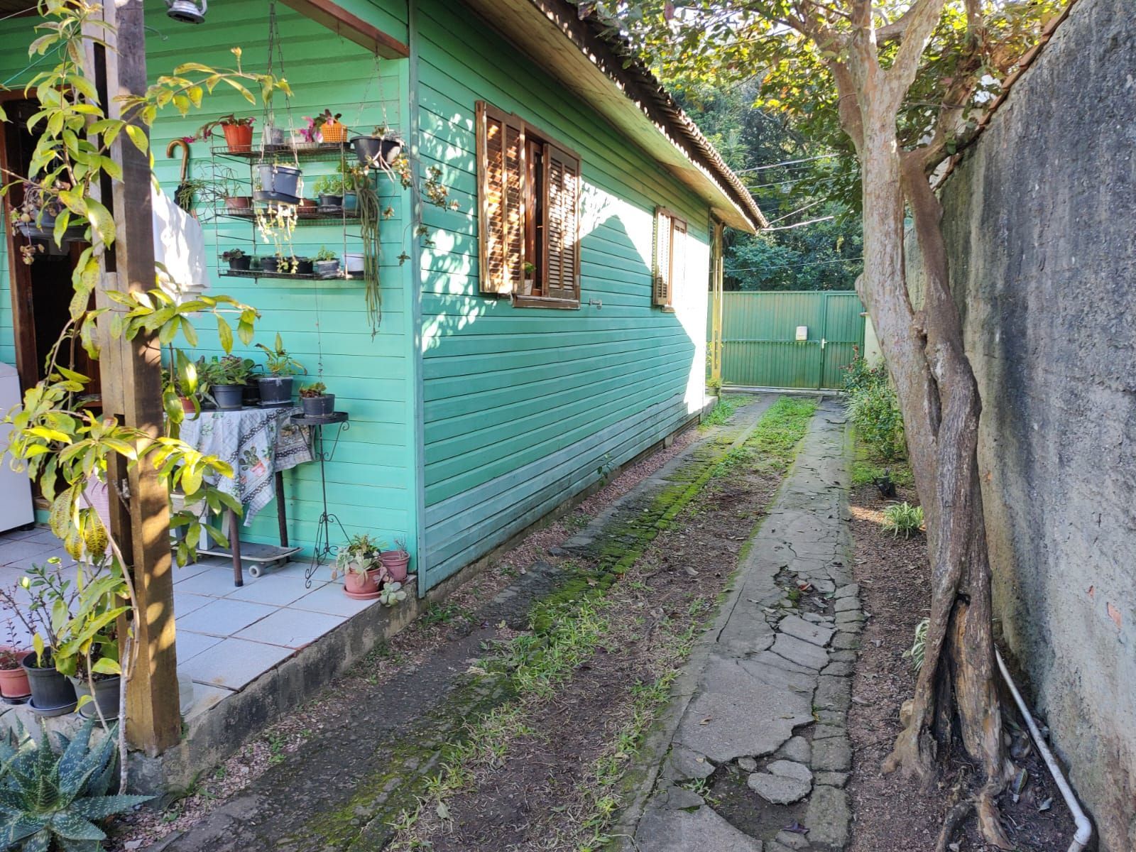Terreno com 2 casas, 3 vagas de garagem - Bairro Aberta dos Morros — foto 4